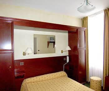 Terminus Hotel Tours Luaran gambar